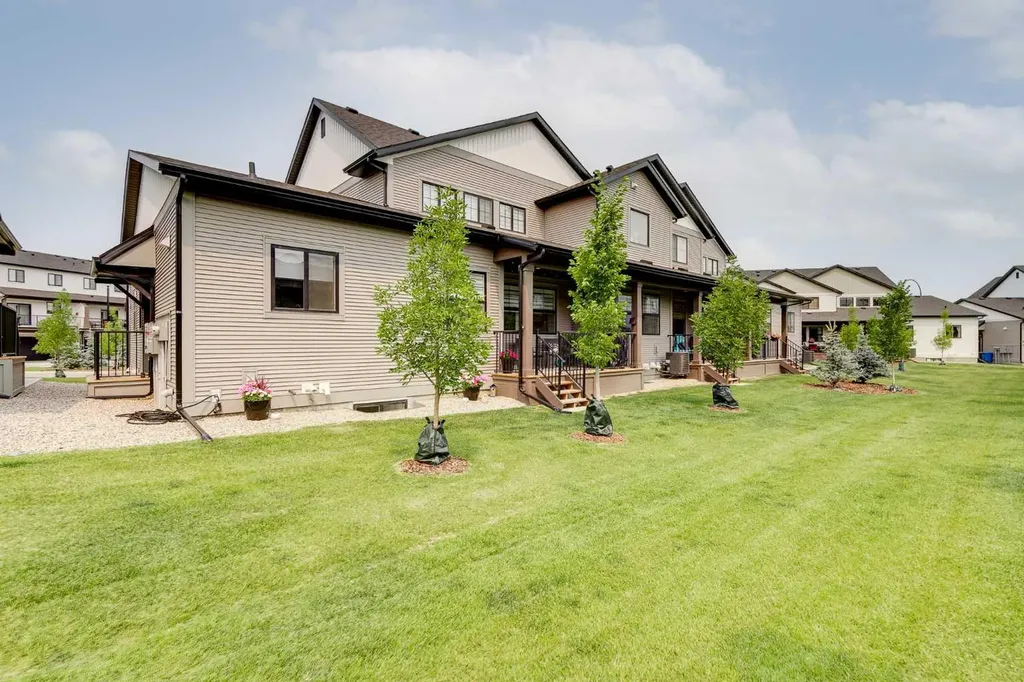 201 Cooperswood Green SW Airdrie AB T4B 5R2