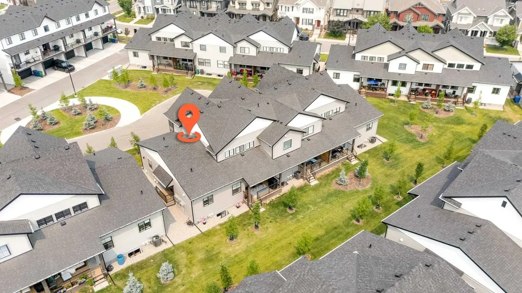 201 Cooperswood Green SW Airdrie AB T4B 5R2