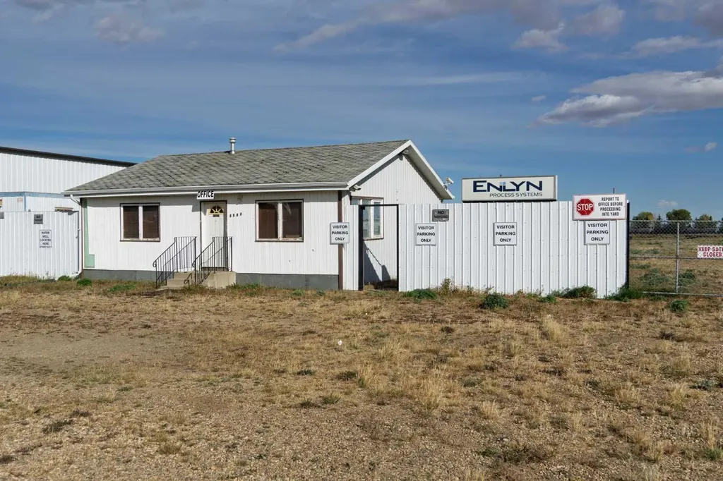 5509 Broadway Street Blackfalds AB T4M 0L4