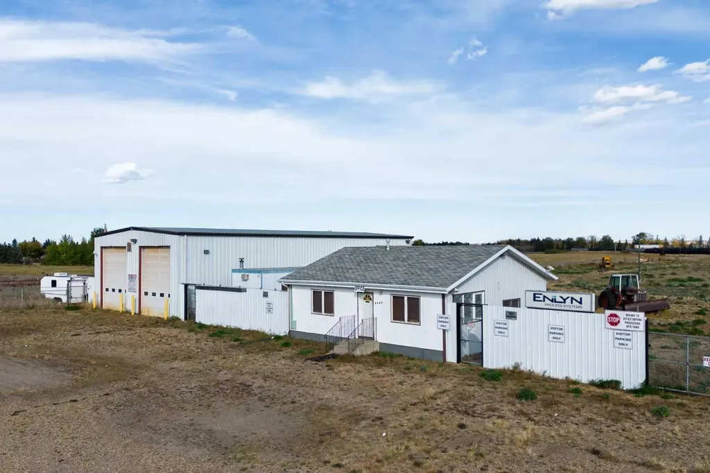 5509 Broadway Street Blackfalds AB T4M 0L4