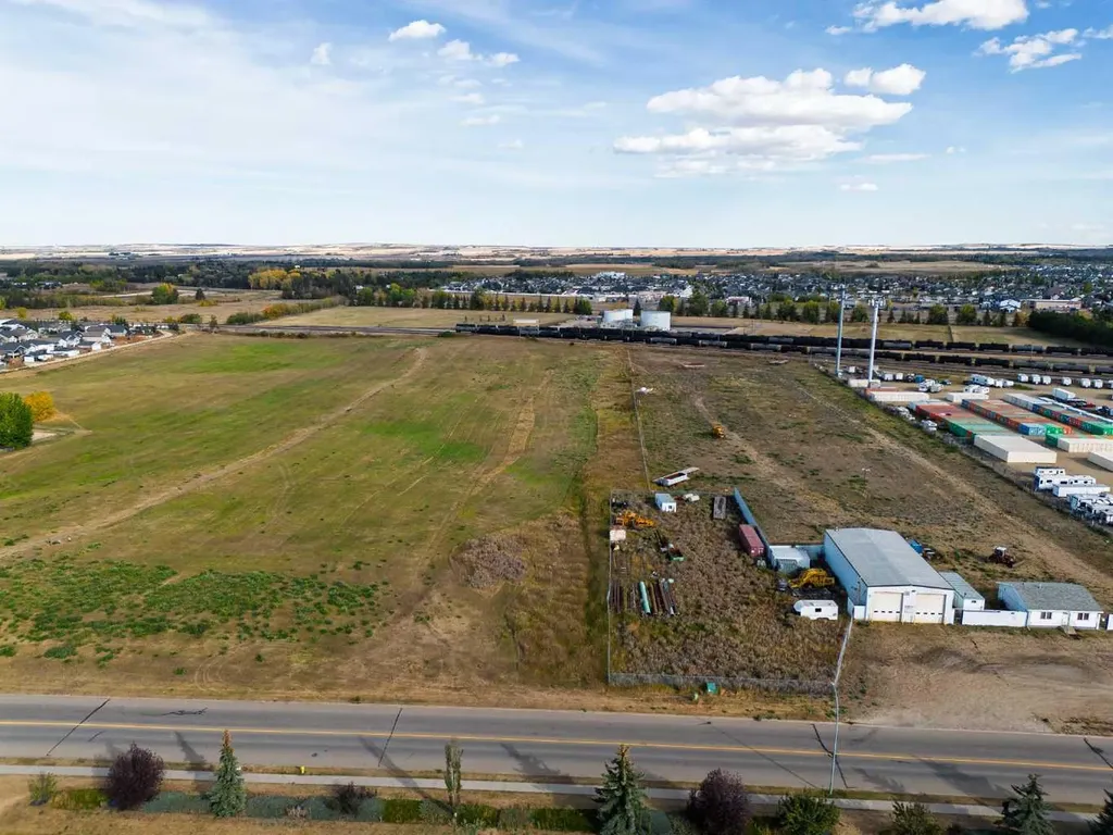 5509 Broadway Street Blackfalds AB T4M 0L4