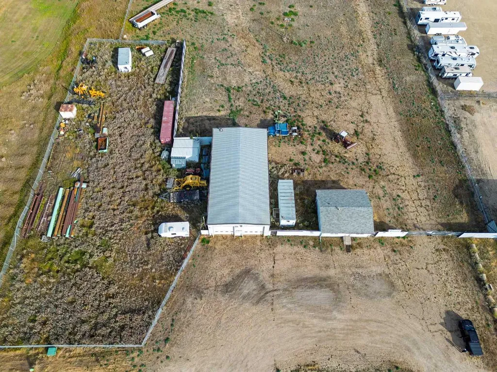 5509 Broadway Street Blackfalds AB T4M 0L4