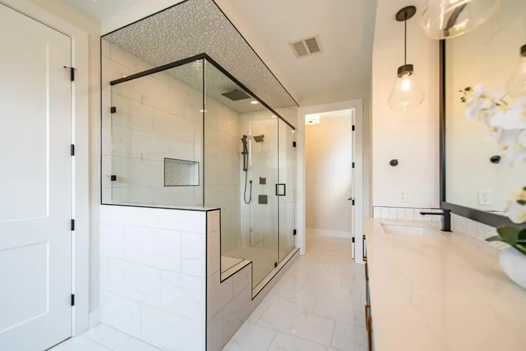 2225 31 Street SW Calgary AB T3E2N3