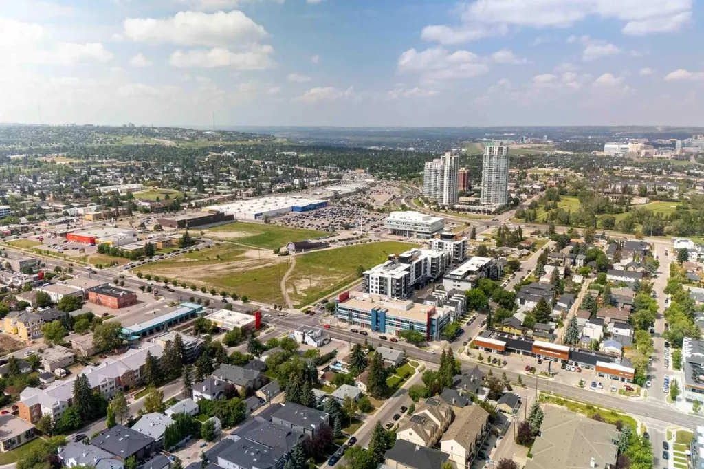 2225 31 Street SW Calgary AB T3E2N3