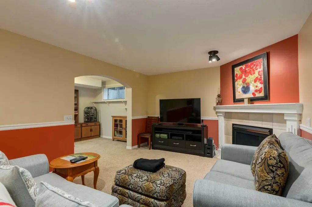 165 Chaparral Villas SE Calgary AB T2X 3N5