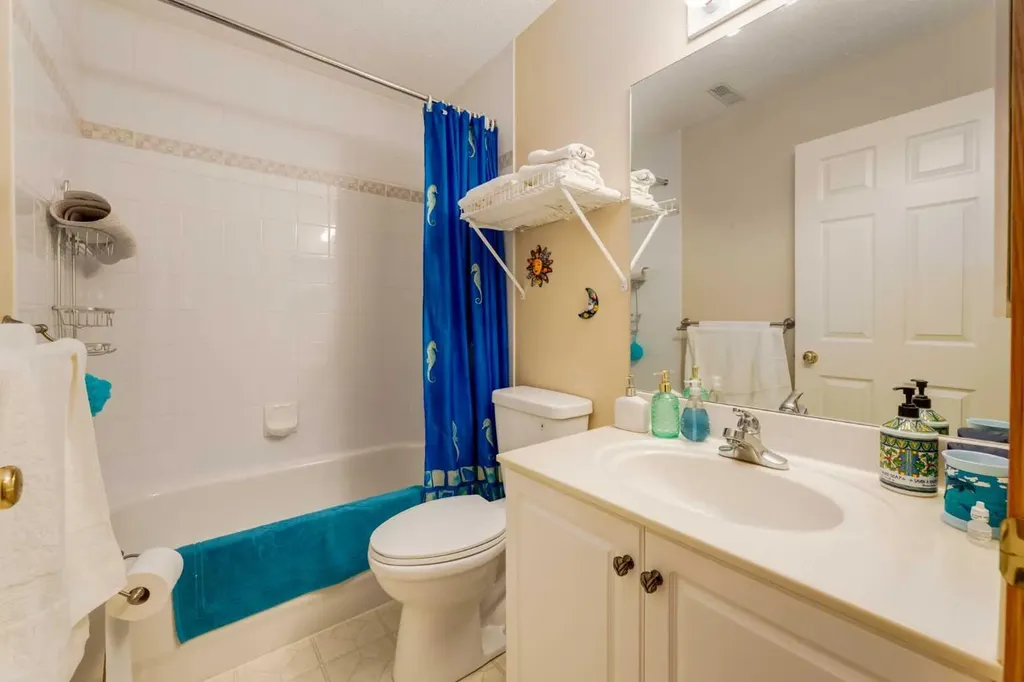 165 Chaparral Villas SE Calgary AB T2X 3N5
