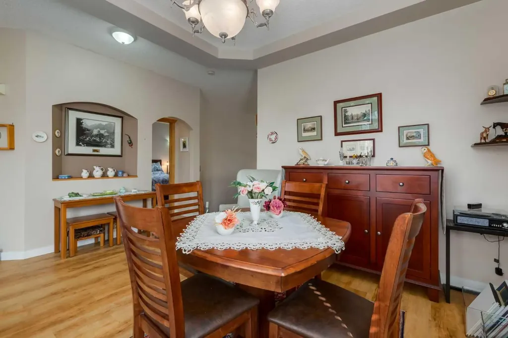 165 Chaparral Villas SE Calgary AB T2X 3N5