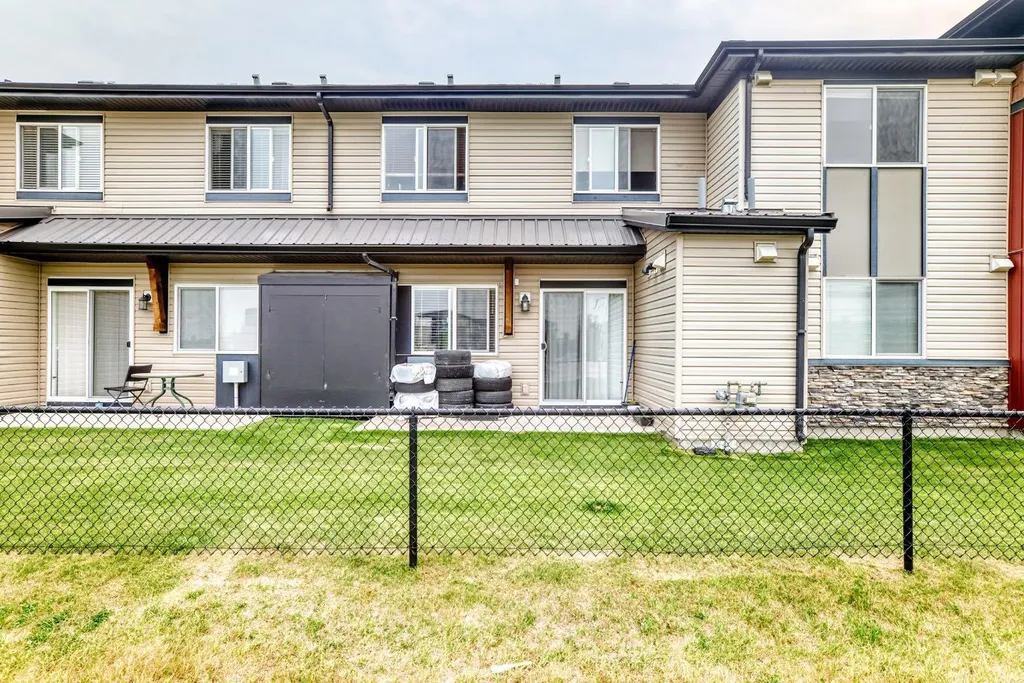 2781 Chinook Winds Drive SW Airdrie AB T4B3S5