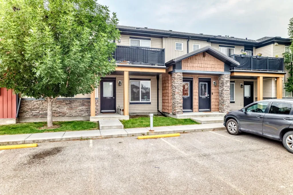 2781 Chinook Winds Drive SW Airdrie AB T4B3S5