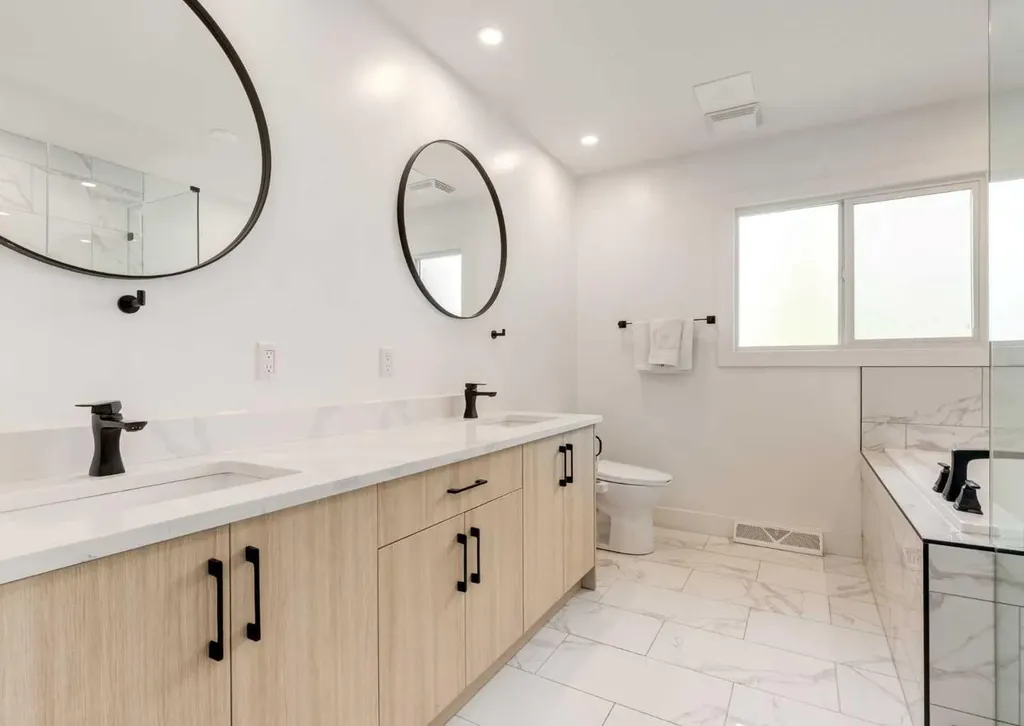 1323 106 Avenue SW Calgary AB T2W 0B8
