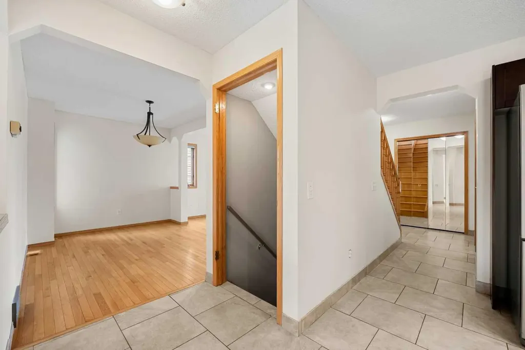 115 Macewan Park Circle Calgary AB T3K 4A3