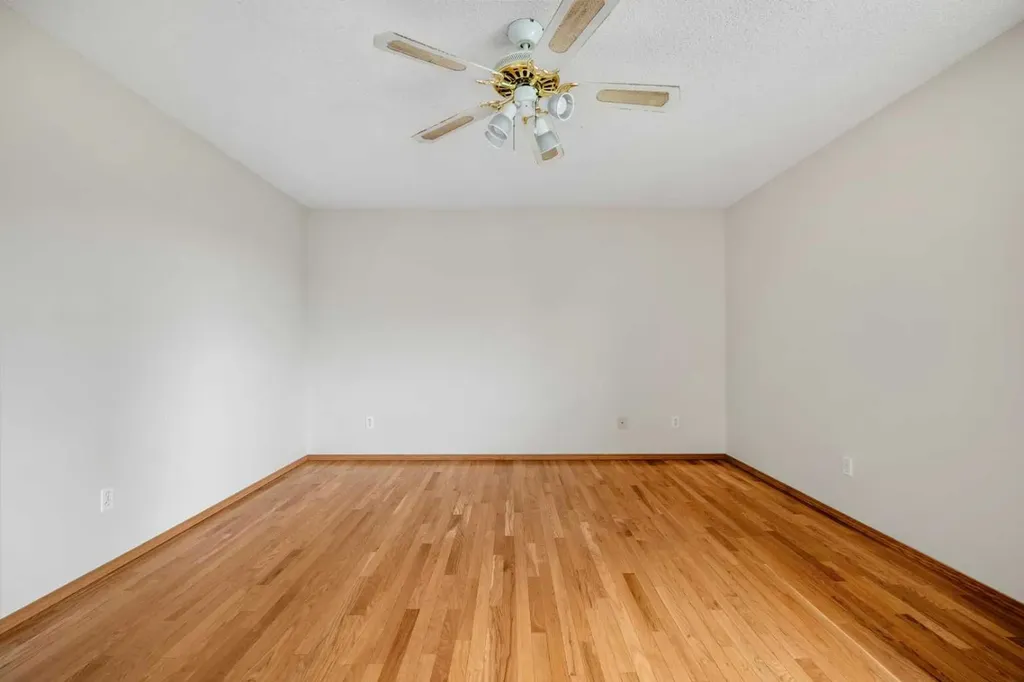 115 Macewan Park Circle Calgary AB T3K 4A3