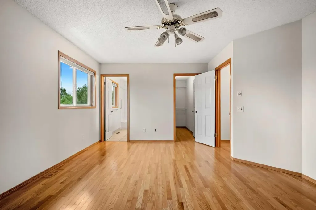 115 Macewan Park Circle Calgary AB T3K 4A3