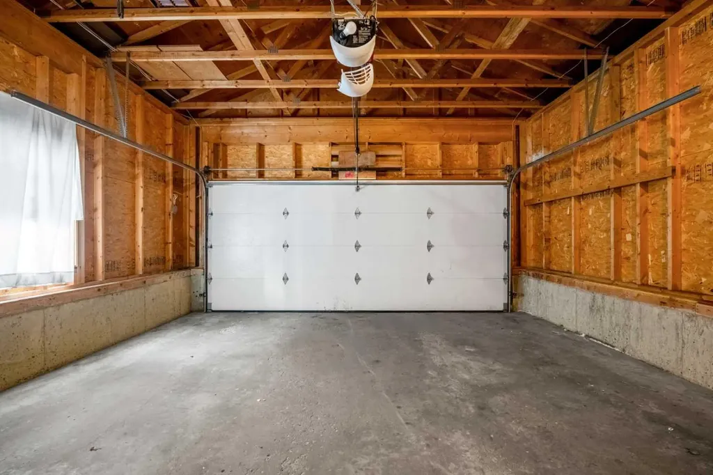 115 Macewan Park Circle Calgary AB T3K 4A3