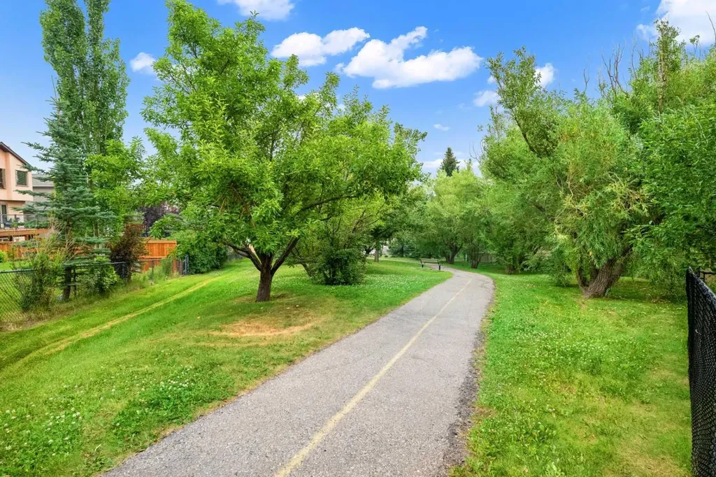 115 Macewan Park Circle Calgary AB T3K 4A3