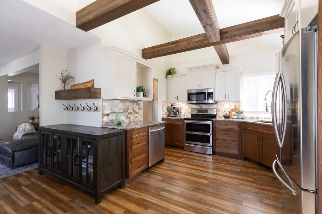 914 3 Street SW Redcliff AB T0J 2P0