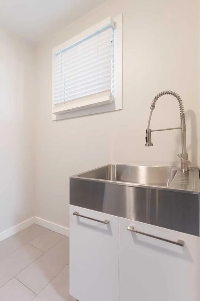 914 3 Street SW Redcliff AB T0J 2P0