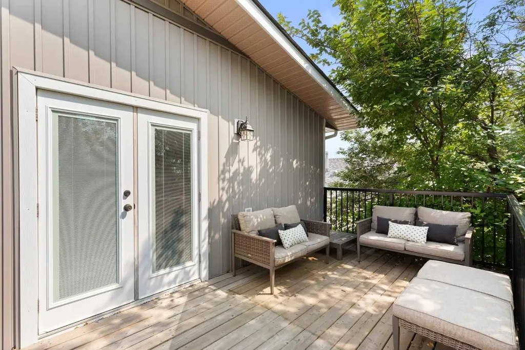 914 3 Street SW Redcliff AB T0J 2P0