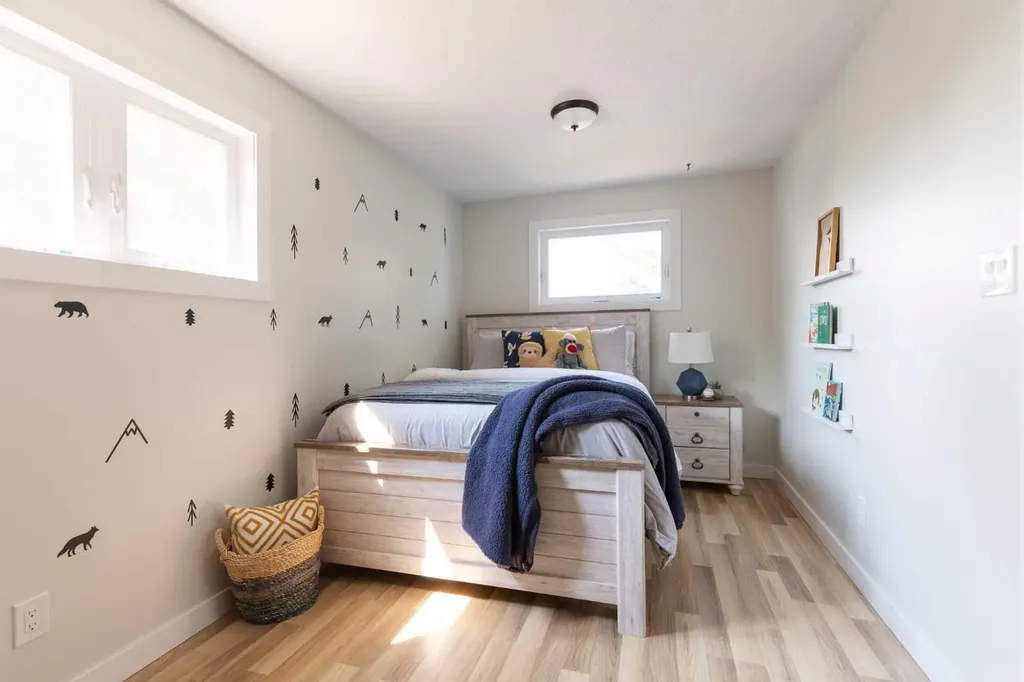 914 3 Street SW Redcliff AB T0J 2P0