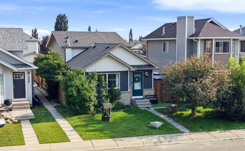 96 Rivercrest Crescent SE Calgary AB T2C 4J7