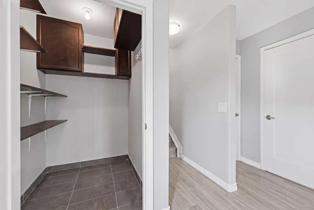 96 Rivercrest Crescent SE Calgary AB T2C 4J7