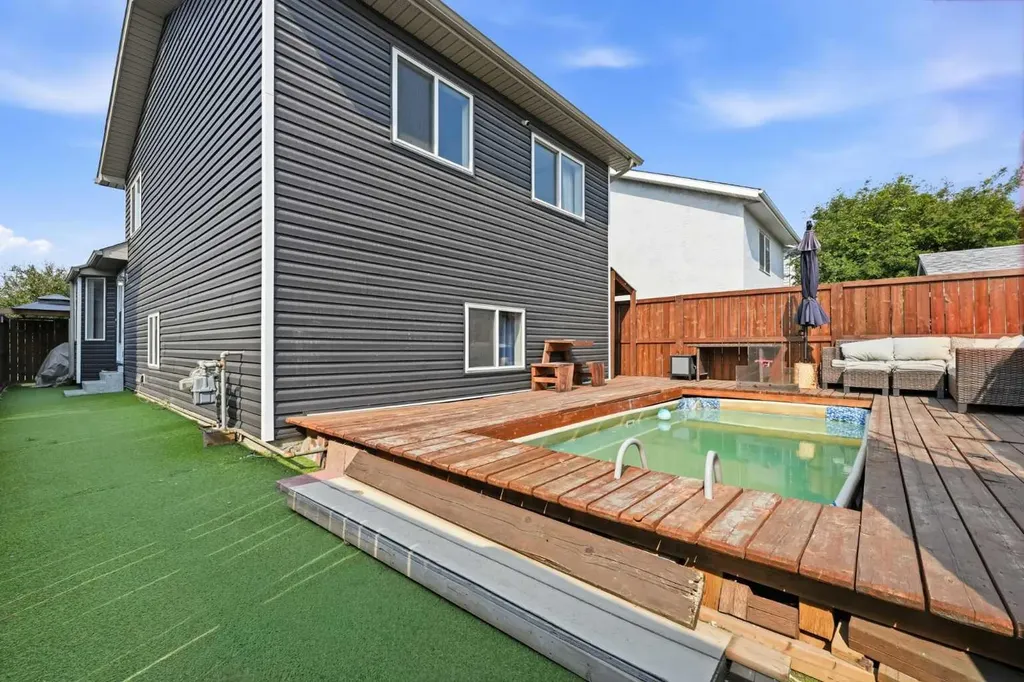 96 Rivercrest Crescent SE Calgary AB T2C 4J7