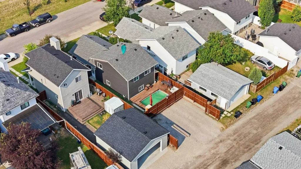 96 Rivercrest Crescent SE Calgary AB T2C 4J7