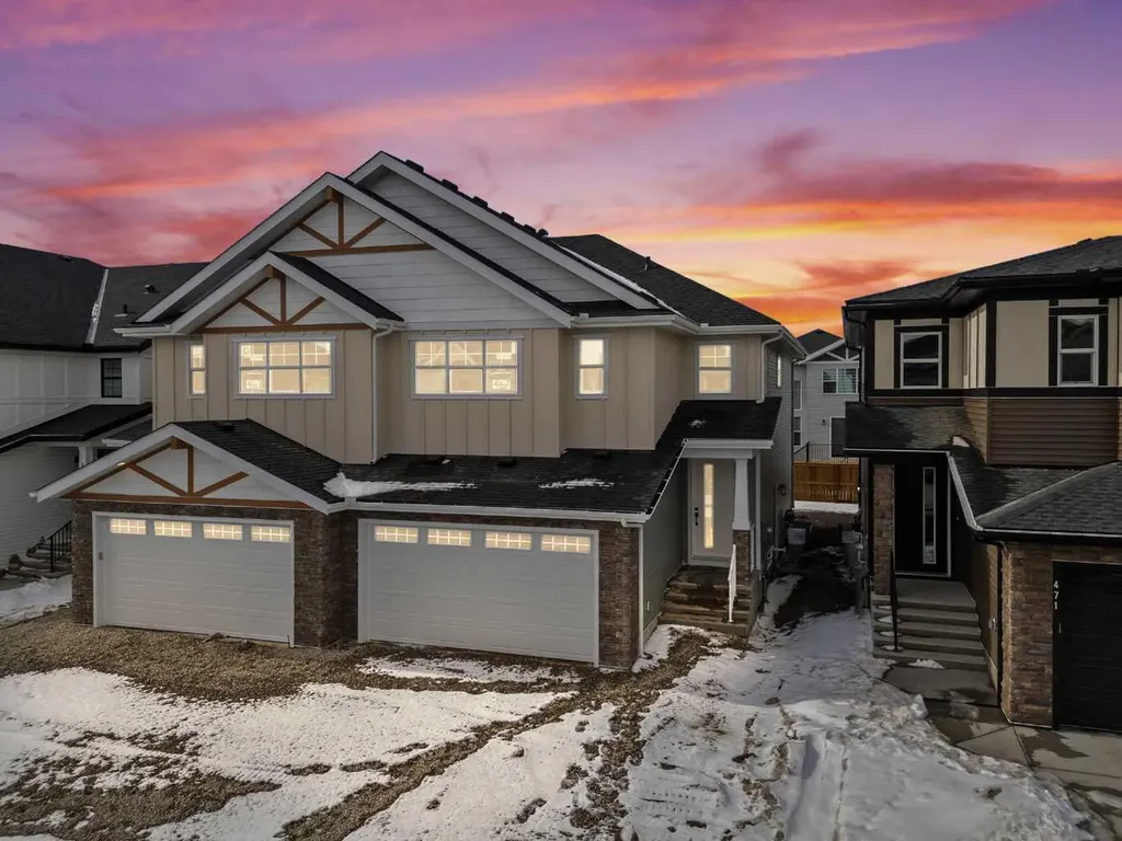 467 Kinniburgh Loop Chestermere AB T1X 3C2