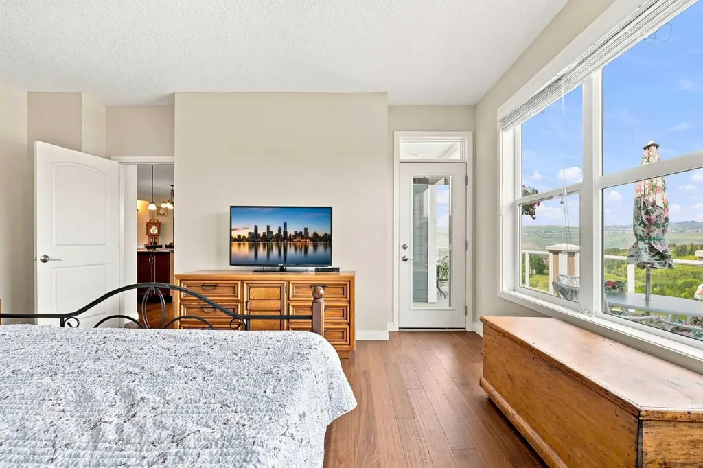 14 Ridge View Place Cochrane AB T4C0P9