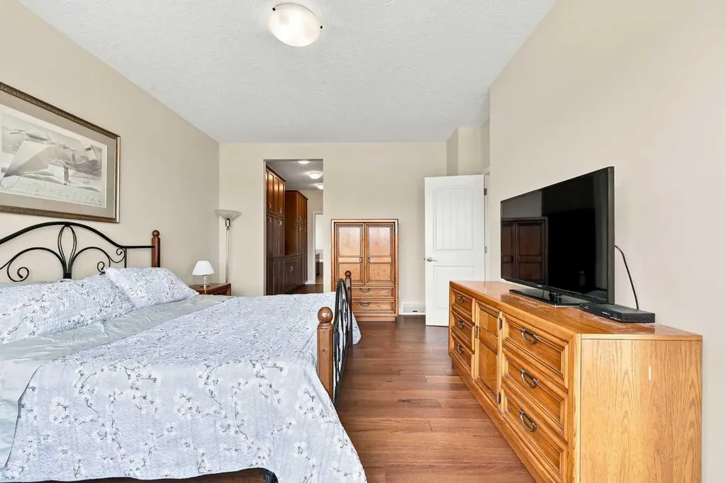 14 Ridge View Place Cochrane AB T4C0P9