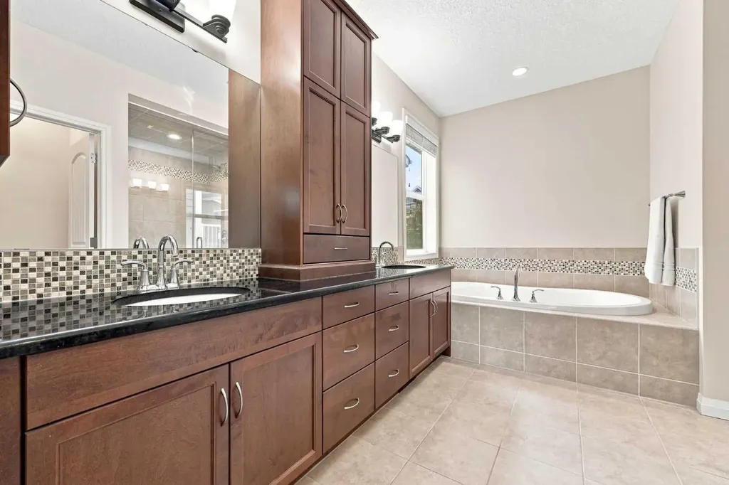 14 Ridge View Place Cochrane AB T4C0P9