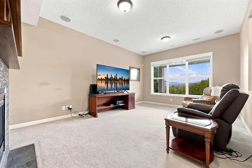 14 Ridge View Place Cochrane AB T4C0P9