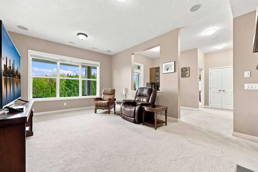14 Ridge View Place Cochrane AB T4C0P9
