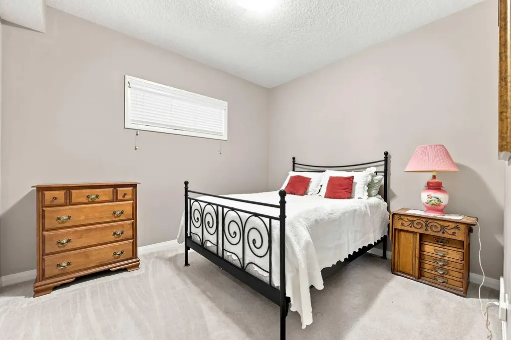 14 Ridge View Place Cochrane AB T4C0P9