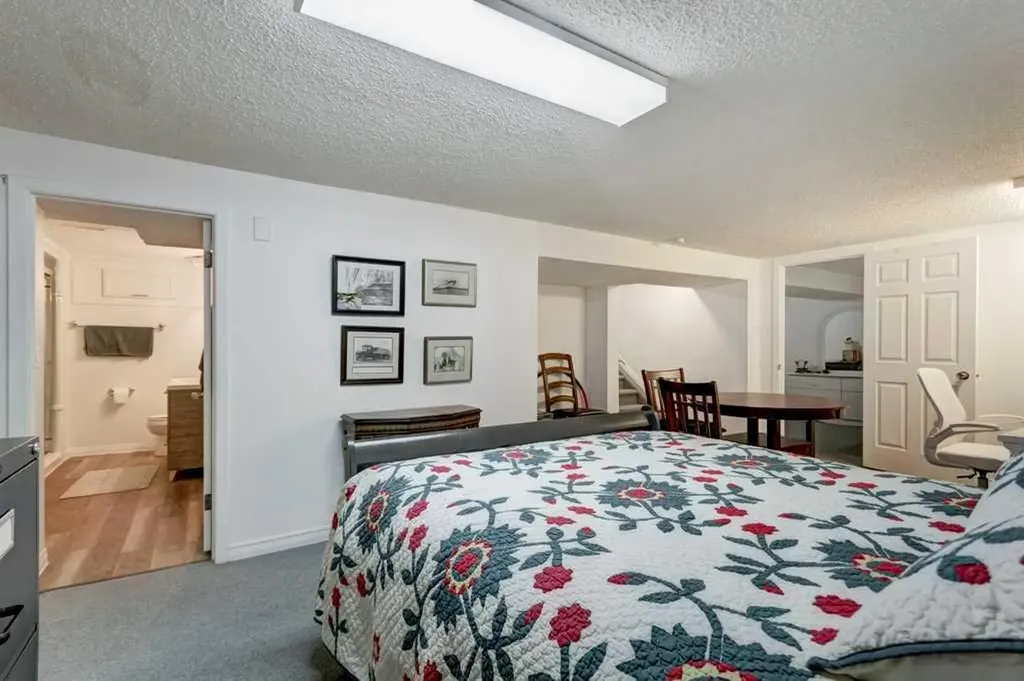114 Park Avenue Banff AB T1L 1E2