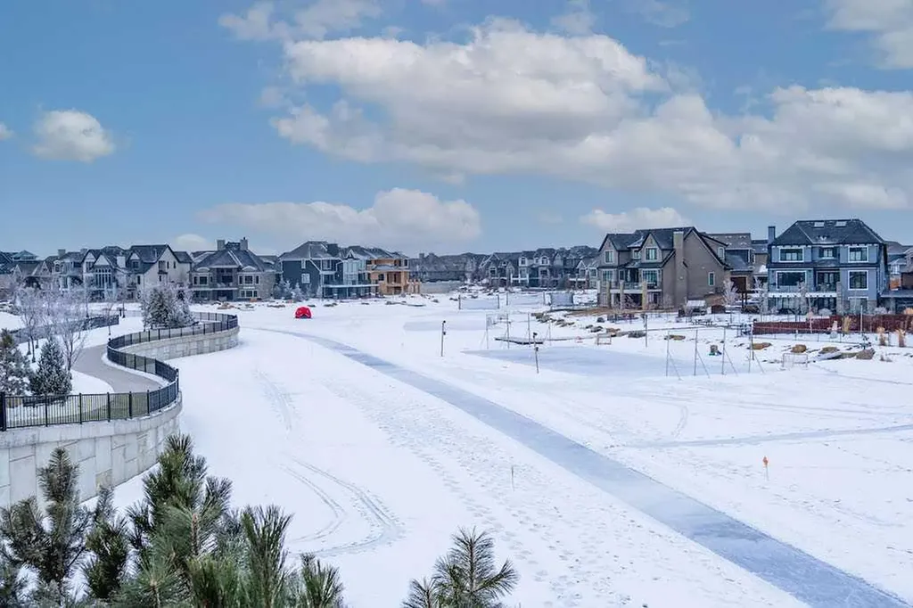 64 Masters Link SE Calgary AB T3M 2N2