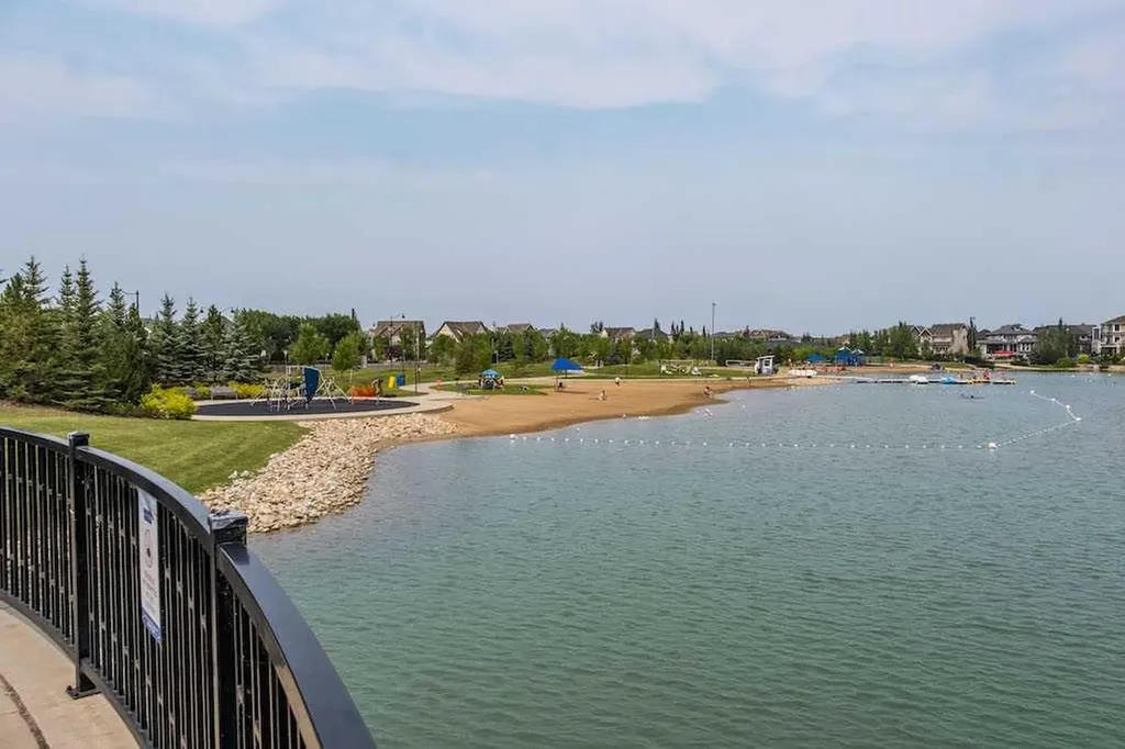 64 Masters Link SE Calgary AB T3M 2N2