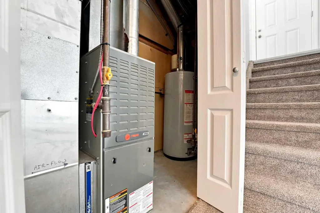 1205 Fleming Avenue Penhold AB T0M 1R0