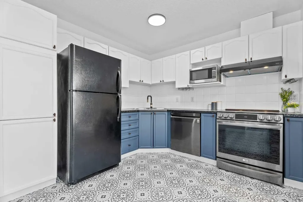 950 Arbour Lake Road NW Calgary AB T3J 5B3