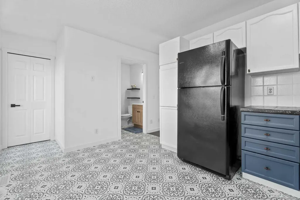 950 Arbour Lake Road NW Calgary AB T3J 5B3