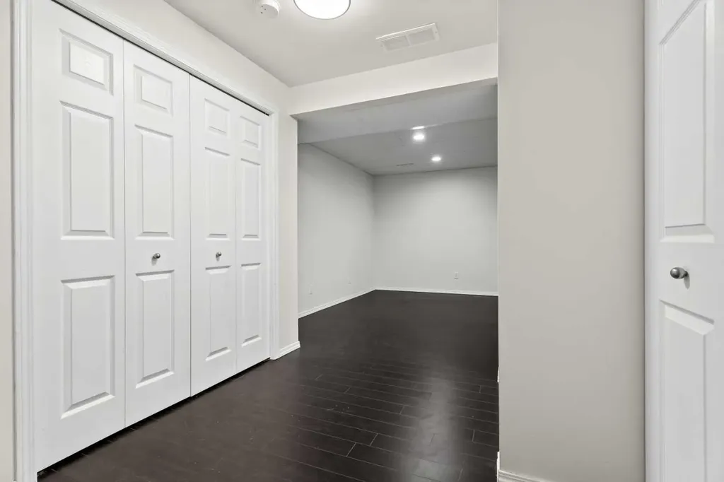 950 Arbour Lake Road NW Calgary AB T3J 5B3