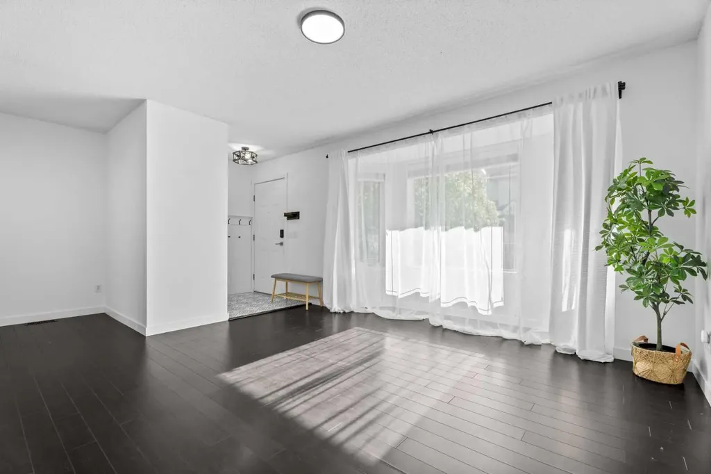 950 Arbour Lake Road NW Calgary AB T3J 5B3
