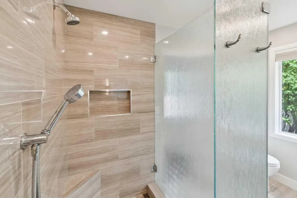 58 Candle Terrace SW Calgary AB T2W 6G7