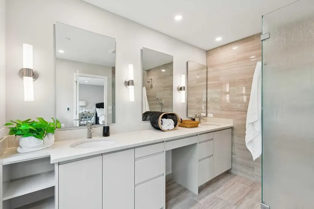 58 Candle Terrace SW Calgary AB T2W 6G7