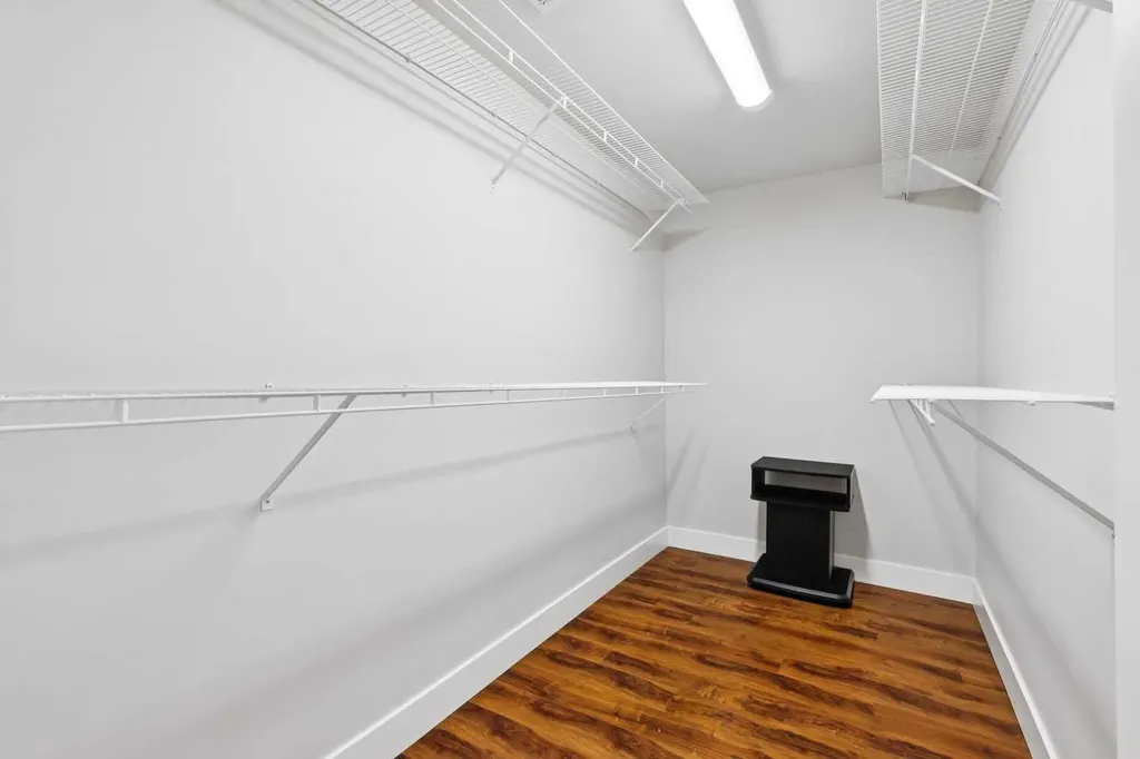 58 Candle Terrace SW Calgary AB T2W 6G7