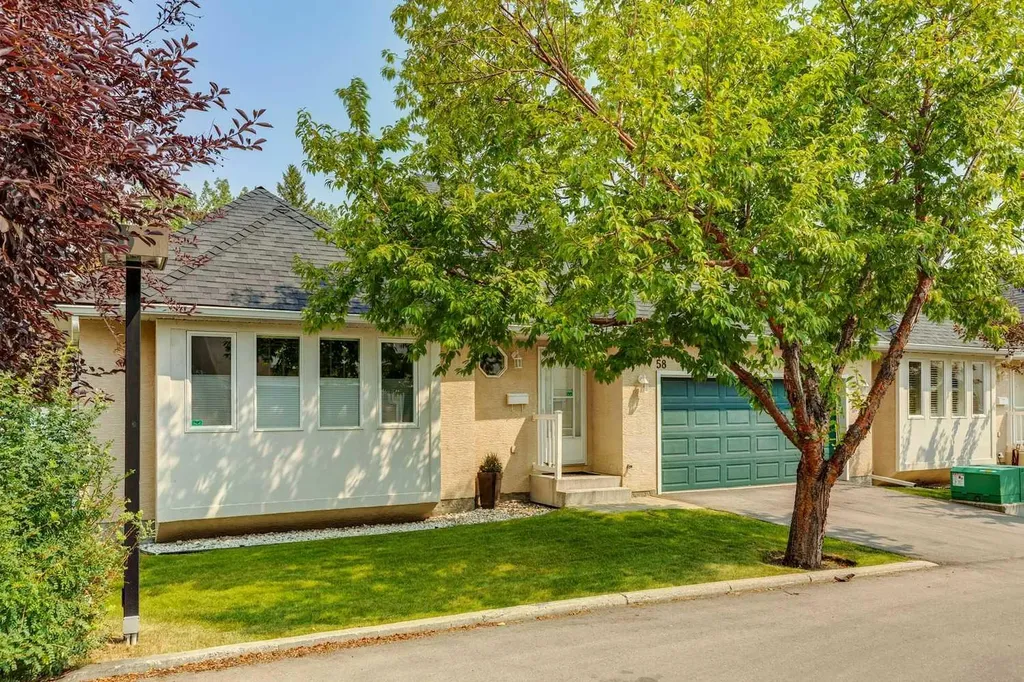 58 Candle Terrace SW Calgary AB T2W 6G7