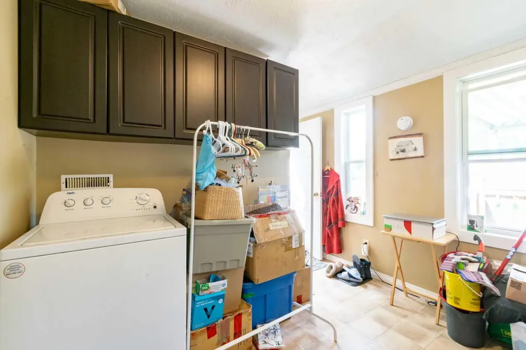 4706 48 Street Stettler AB T0C 2L0