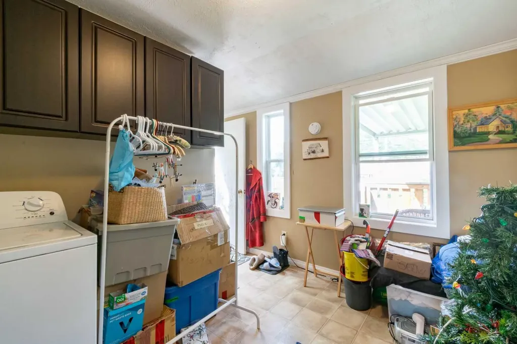 4706 48 Street Stettler AB T0C 2L0