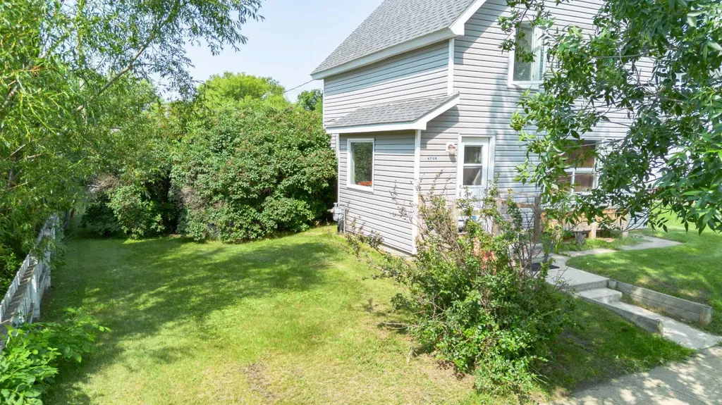 4706 48 Street Stettler AB T0C 2L0