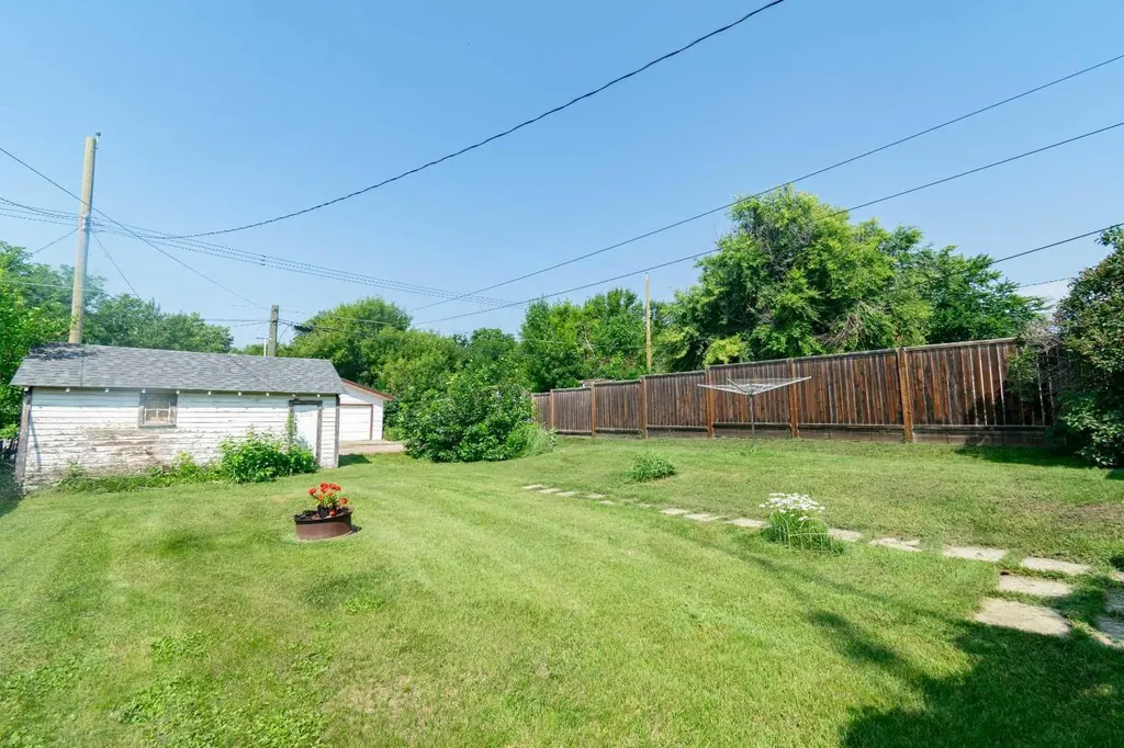 4706 48 Street Stettler AB T0C 2L0